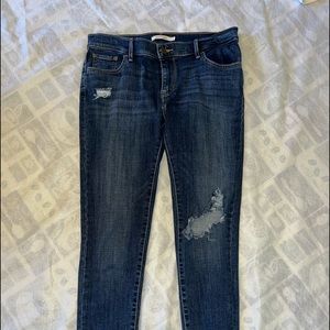 Levi’s dark wash 710 super skinny woman’s jeans